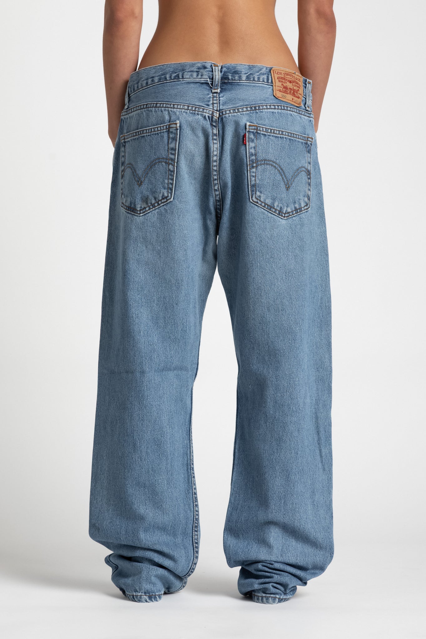 550 VINTAGE LEVI'S | SIZE 31 – DENIM BY ORLEE