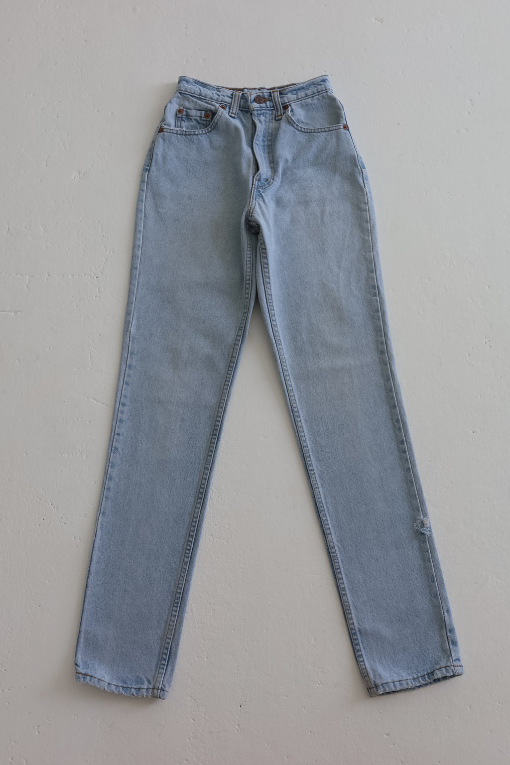 521 VINTAGE LEVI'S | SIZE 22