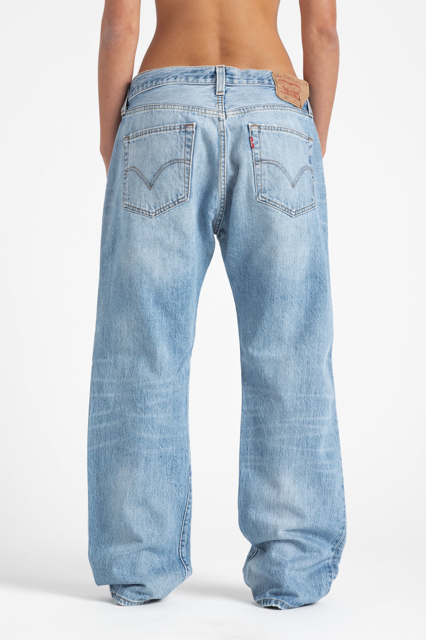 501 VINTAGE LEVI'S | SIZE 32 – DENIM BY ORLEE