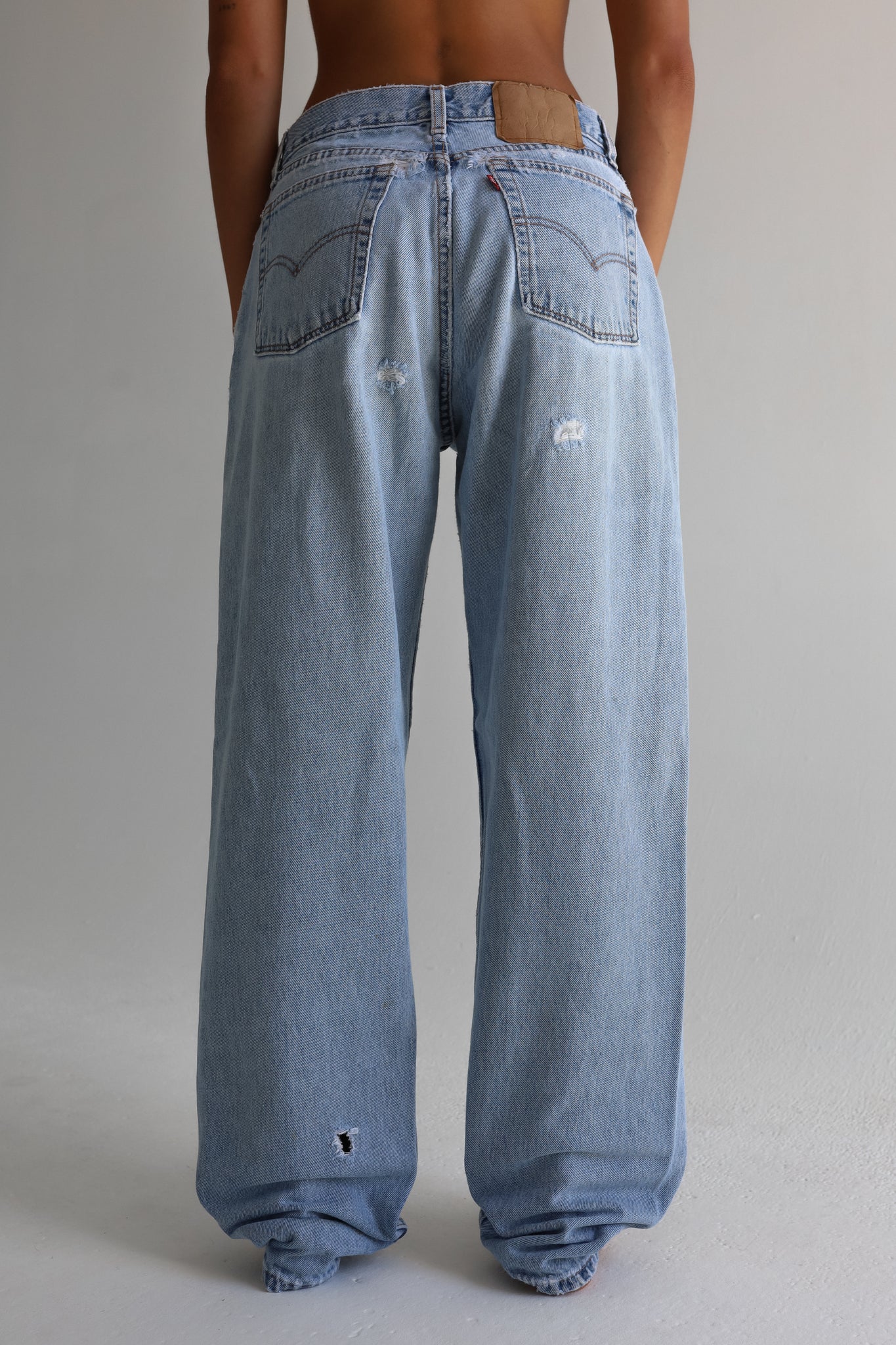 560 VINTAGE LEVI'S | SIZE 27