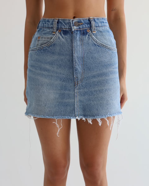 Levi's 501 ビンテージのリメイク　skirt Lサイズ相当 819 VINTAGE LEVI'S SKIRT | SIZE 24 – DENIM BY ORLEE