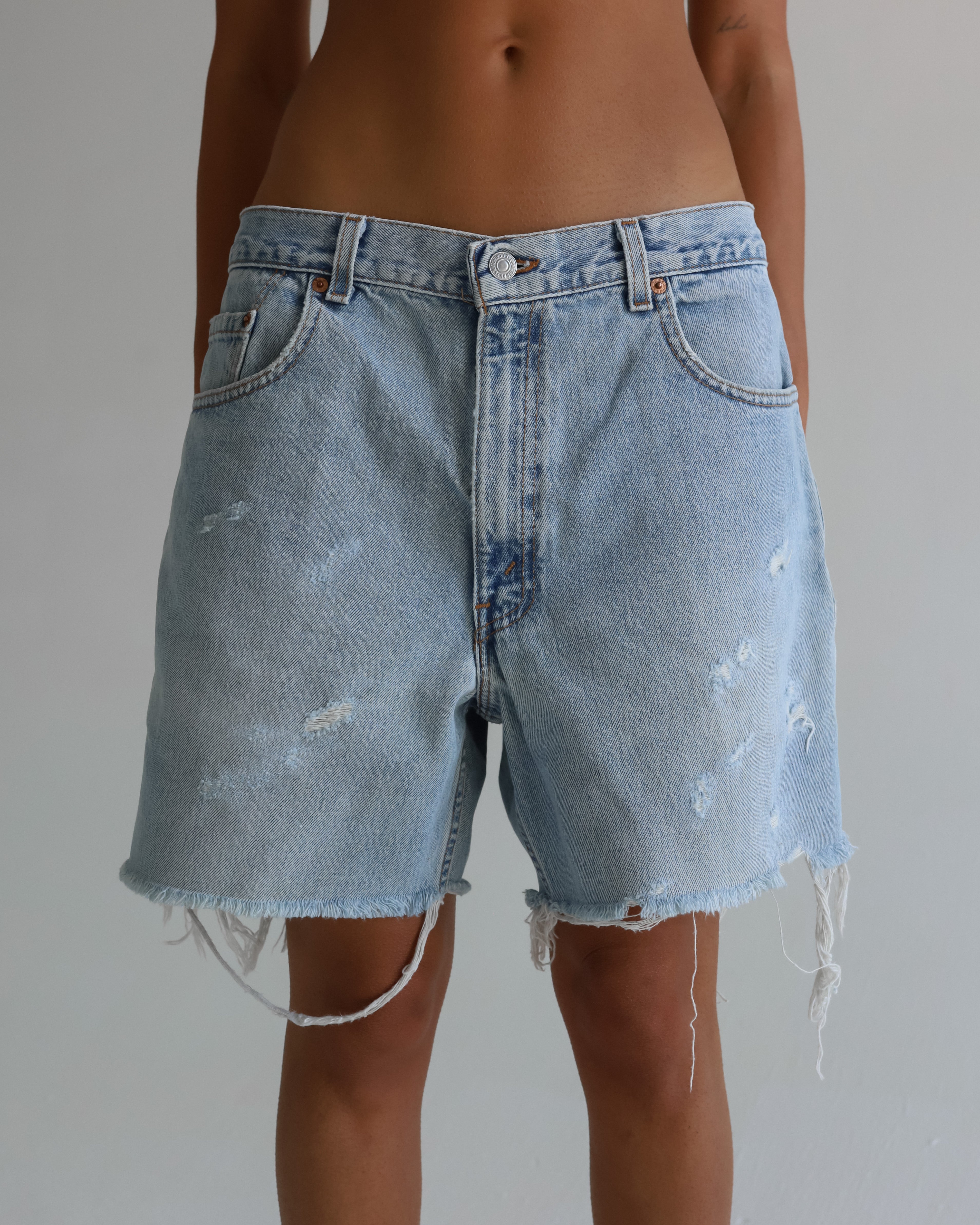 560 VINTAGE LEVI'S | SIZE 32 – DENIM BY ORLEE