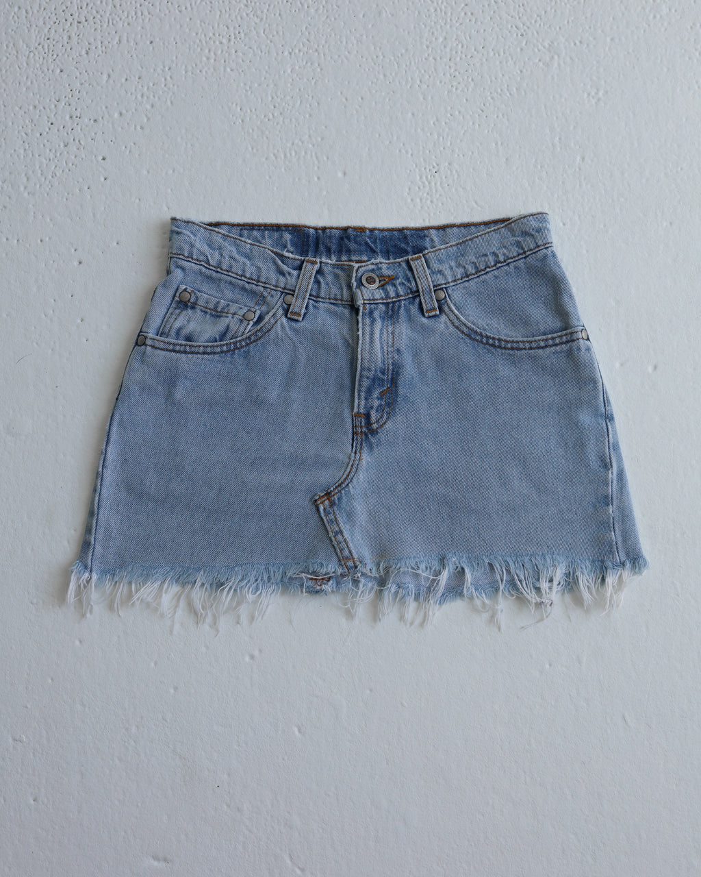 VINTAGE LEVI’S SKIRT | SIZE 25